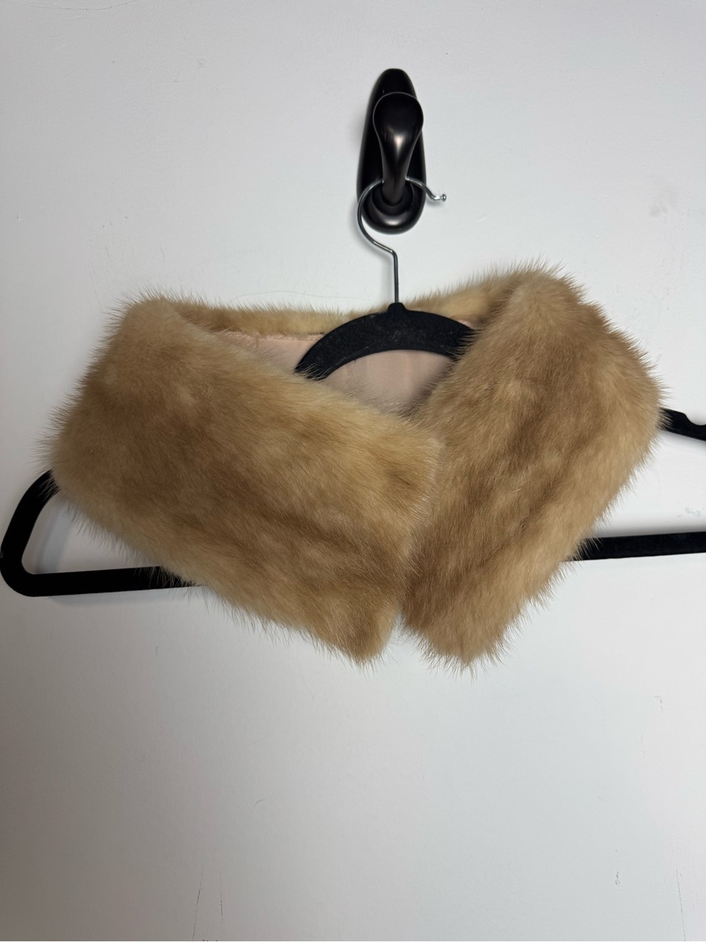 Vintage Ivory Mink Fur Collar Mid Century